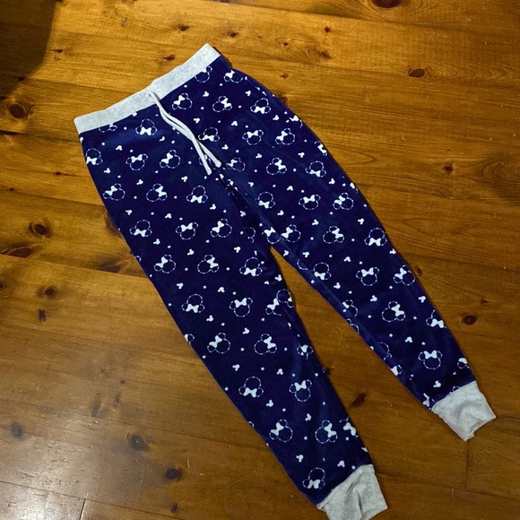 Minnie Mouse Pajamas - Picture 1 of 5